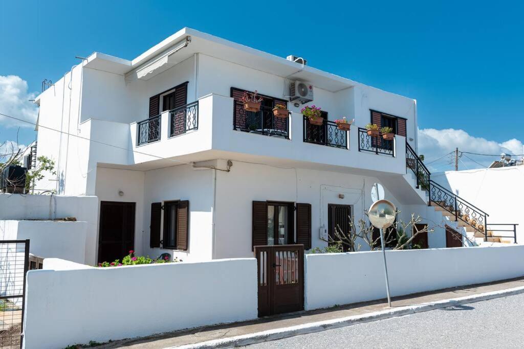 Palaikastro Holiday Apartment Sitia  Exterior photo